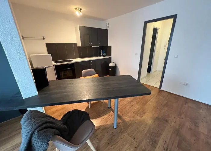 Mon Palmier Grand Parking Un-sejour-a-part