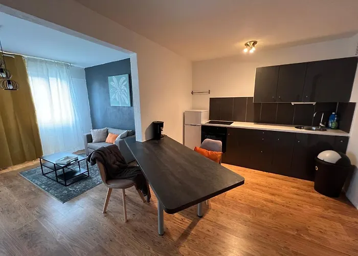 Mon Palmier Grand Parking Un-sejour-a-part Apartment *