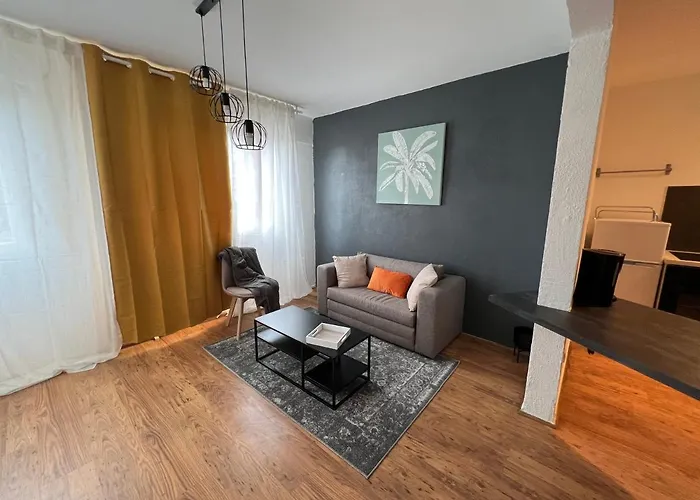 Mon Palmier Grand Parking Un-sejour-a-part Apartment